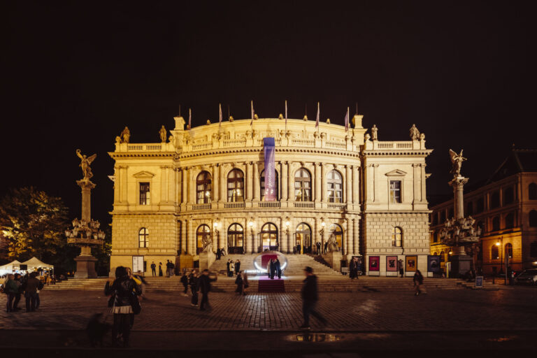 GLORCHESTRA x Christian Loeffler