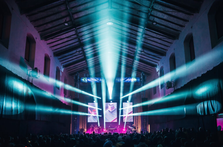 MLF-040_www.klapper.cz