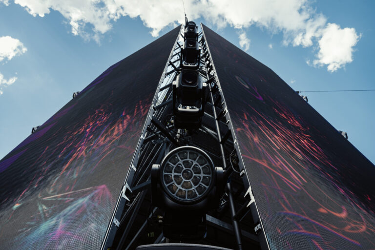 GLO / Guerilla Naplavka